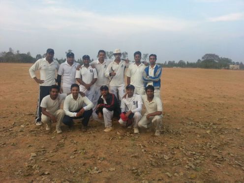 Standing (L to R): Gokul, Ashish, Bhargav, Goutham, Kaustubh (C), Shiv, VickySquatting (L to R): Gokul, Chetan, Dinesh, Harsha (WK), Gautam R