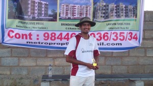 Karthik with the Performer of the Match trophy for his fine all-round contribtion.